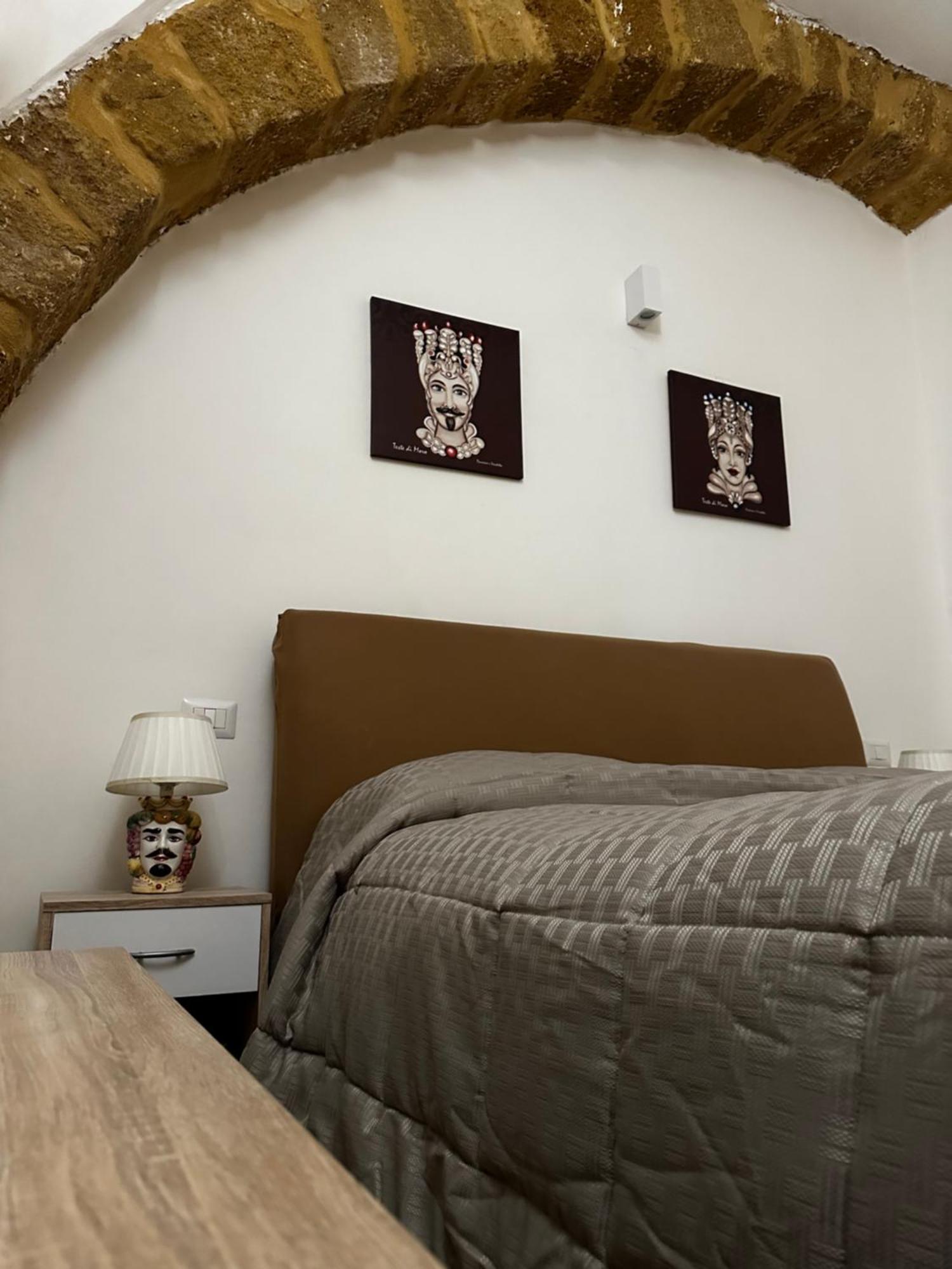O Munti Rooms Agrigento Eksteriør billede