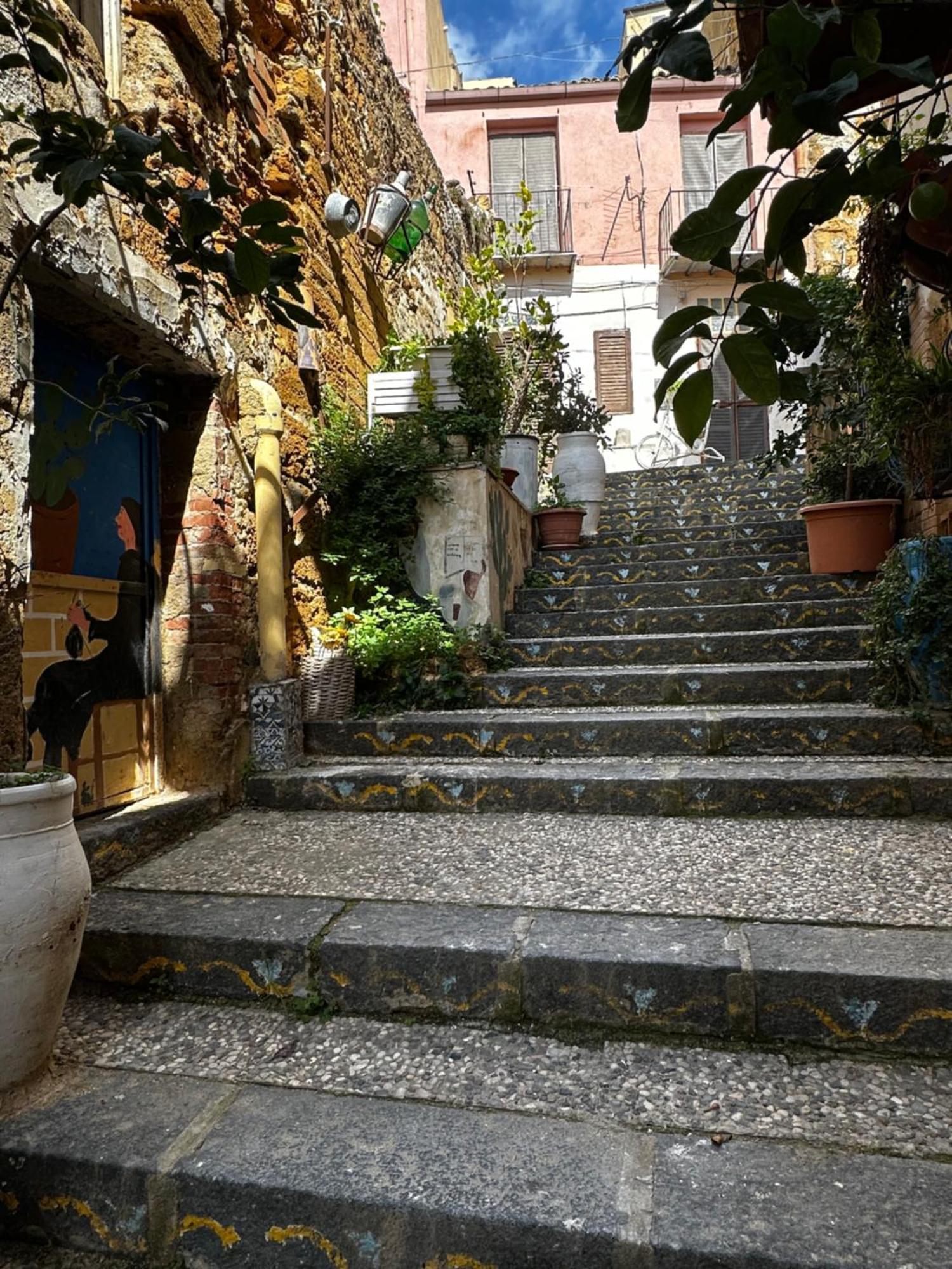 O Munti Rooms Agrigento Eksteriør billede