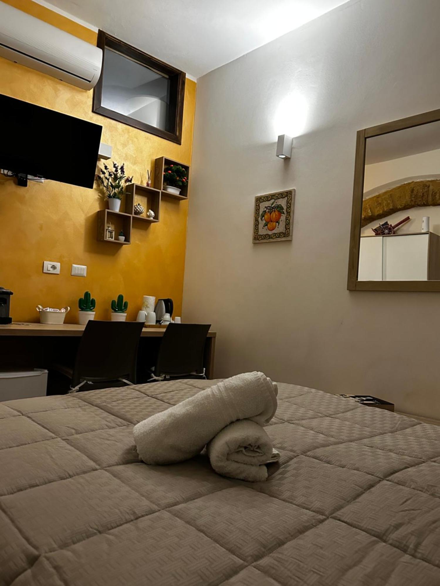 O Munti Rooms Agrigento Eksteriør billede